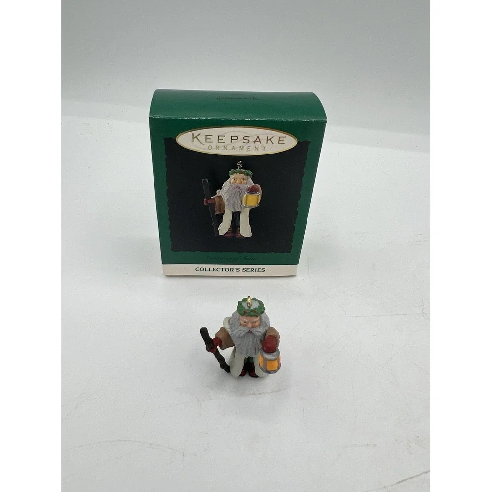 🎅 Hallmark Keepsake Ornament – Centuries of Santa – Collector's Series 🎄